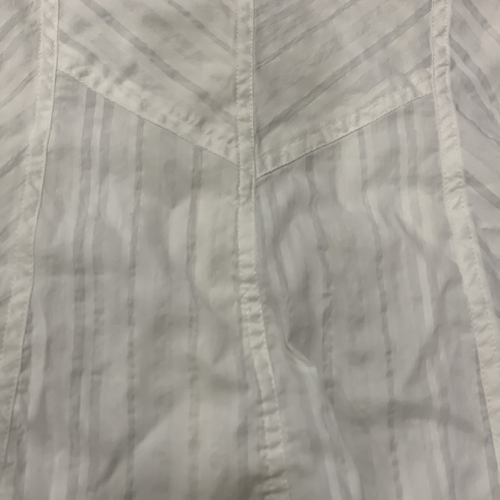Top blouse. - Picture 6 of 6